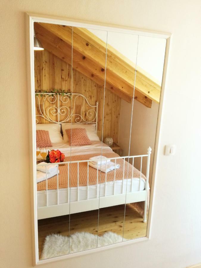 Apartment Cernesa Ražanac Eksteriør bilde