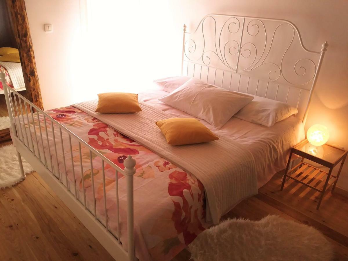 Apartment Cernesa Ražanac Eksteriør bilde