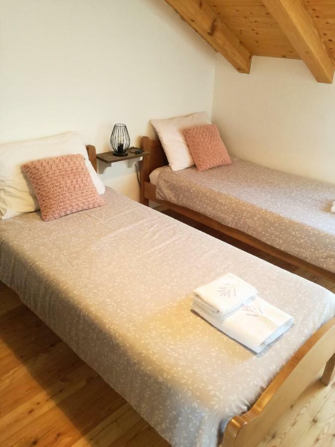 Apartment Cernesa Ražanac Eksteriør bilde