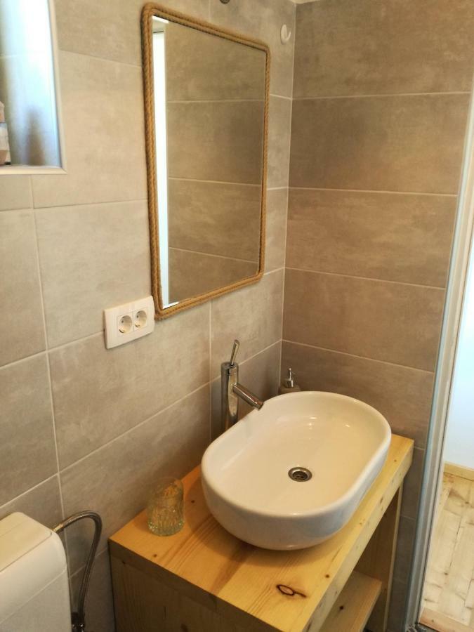 Apartment Cernesa Ražanac Eksteriør bilde